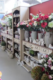 Centrum Ogrodnicze - kwiaty sztuczne jak prawdziwe tylko bez zapachu